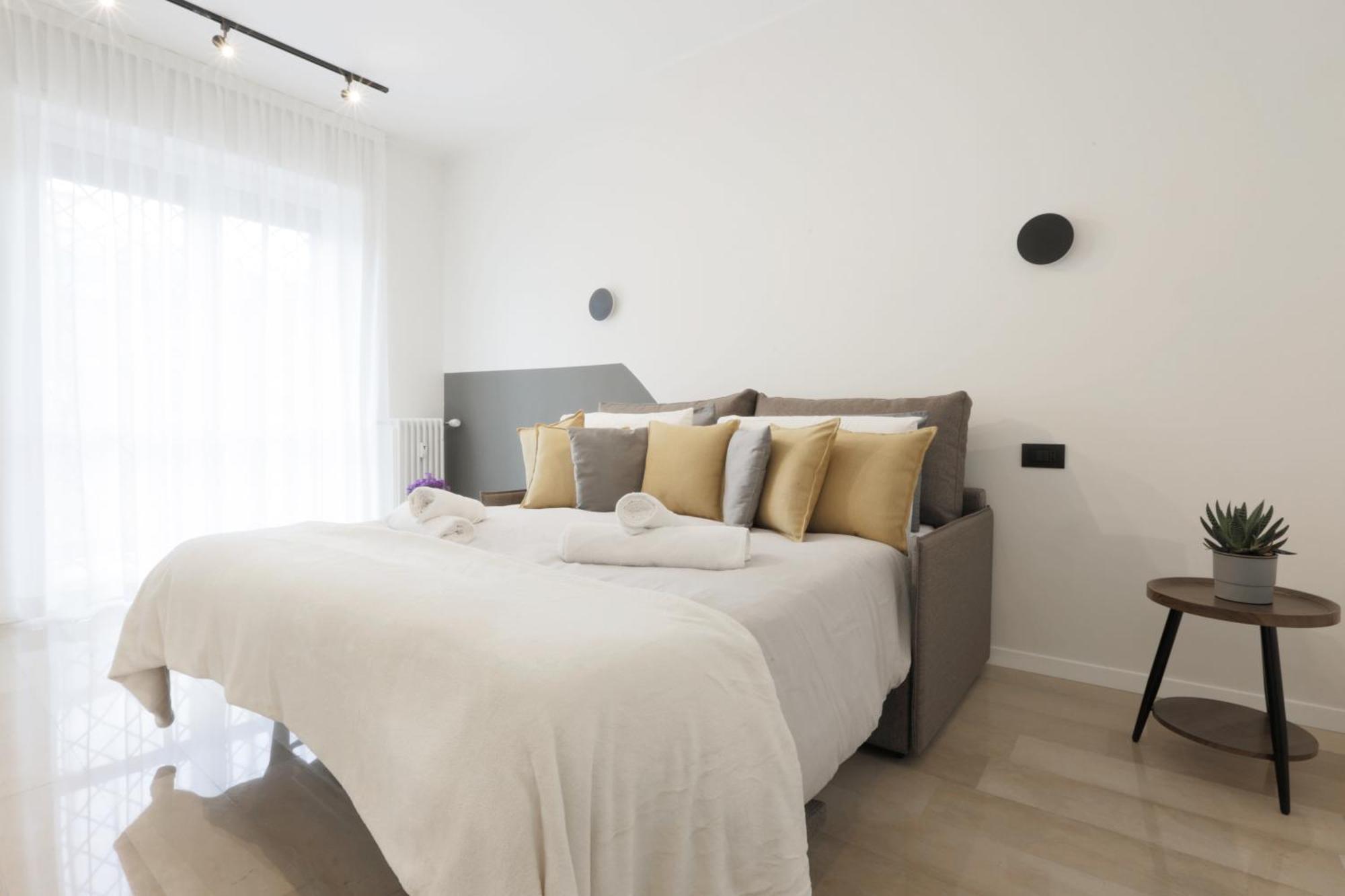 New Modern Flat 10 Minutes Walk From Central Station Milan Exterior photo
